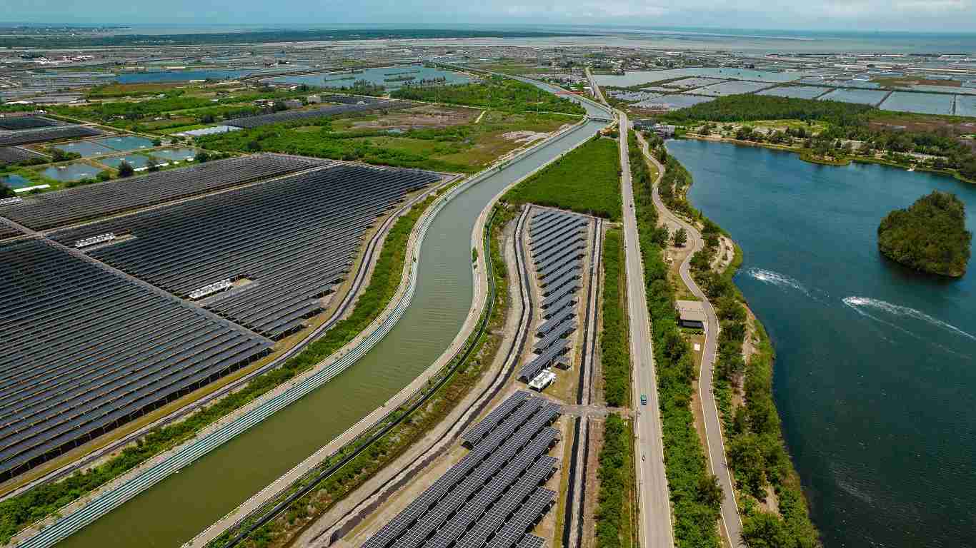 PG国际能源事业提供智慧能源管理、、、太阳能监控管理、、全方位电厂建置及运维解决方案，，并拥有管理超过6000案场的经验